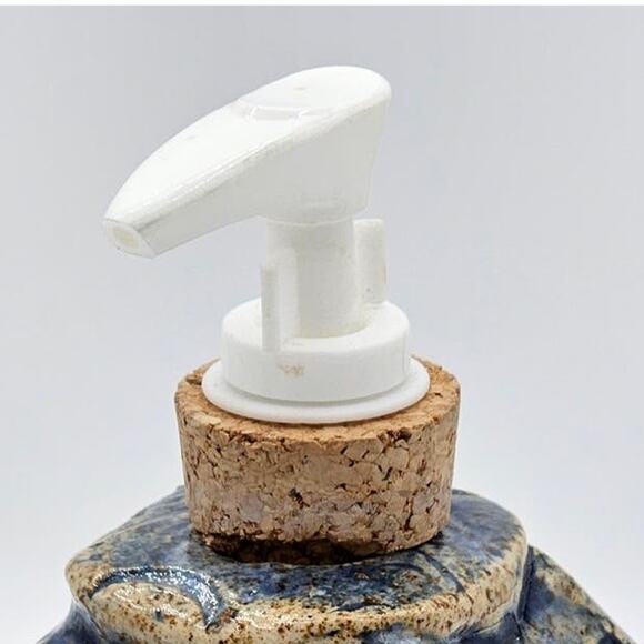 Artisan Studio Pottery Soap Lotion Pump Dispenser Textured Stoneware New - Picture 5 of 7